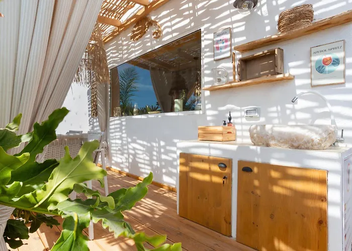 Vakantiehuis Oceania B, Private Pool *