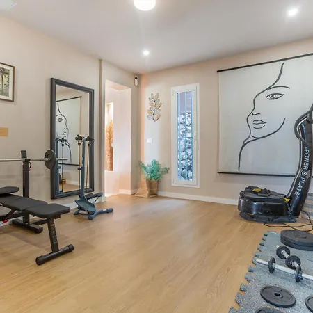 Oceania B, Private Pool